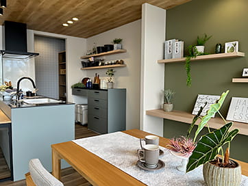 カフェのようなくつろぎのショールームDK