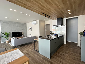 カフェのようなくつろぎのショールームのLDK