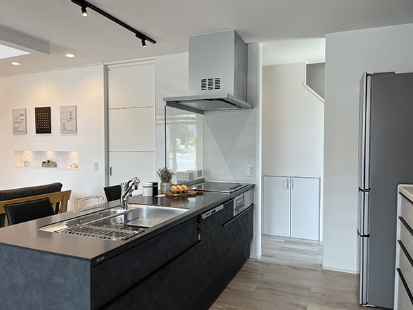 回遊動線で家事がらくになる家のキッチン