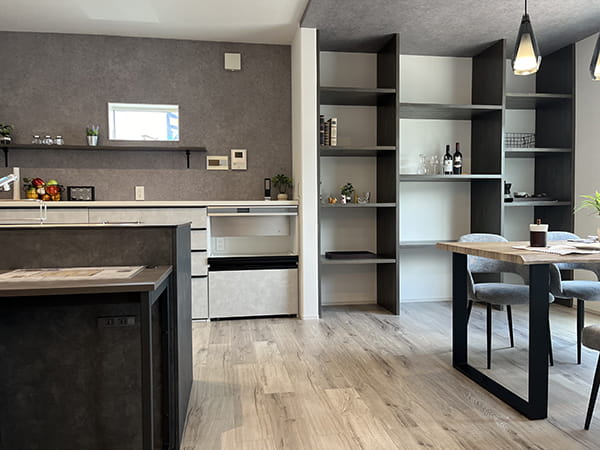 回遊動線で家事がらくになる家のキッチンダイニング