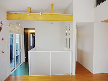 回遊動線で家事がらくになる家の2階踊り場