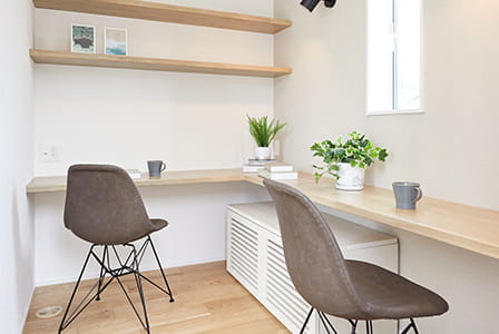 働くママに嬉しい機能満載の家のカウンター