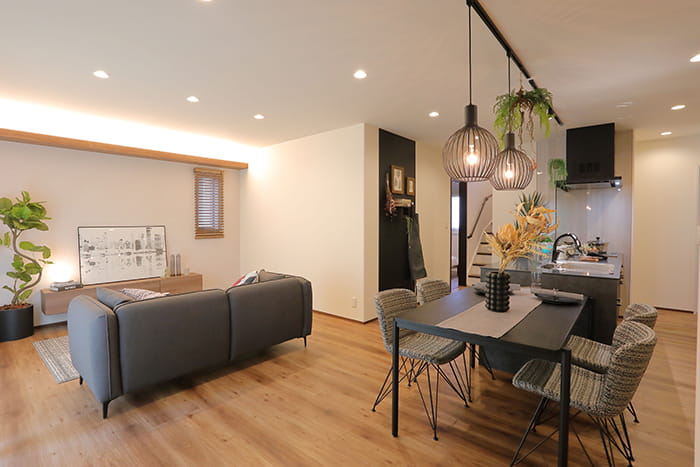 全館空調でいつでも快適な家のLDK