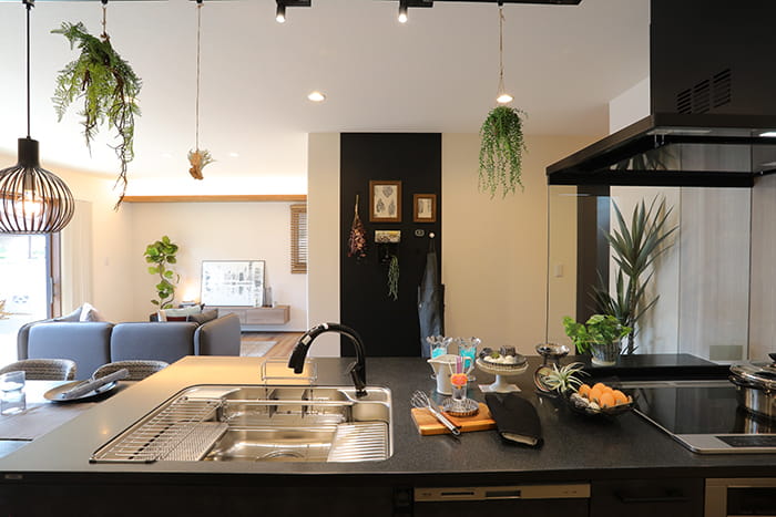 全館空調でいつでも快適な家のキッチン