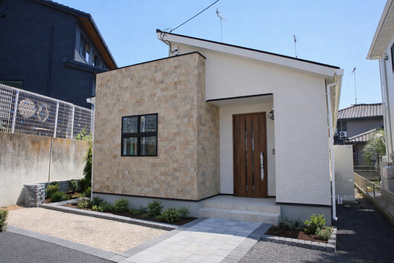 小山店間々田展示場